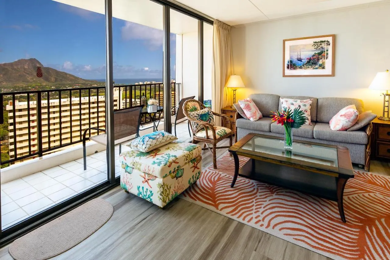 Ocean View Escape, Steps To Beach & Free Parking! Honolulu 0*,