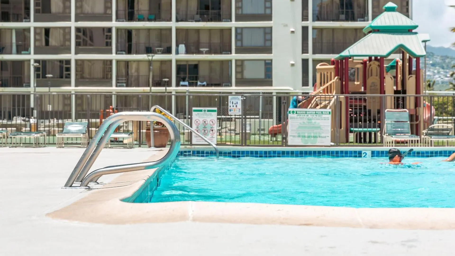 Ocean View Escape, Steps To Beach & Free Parking! Honolulu United States