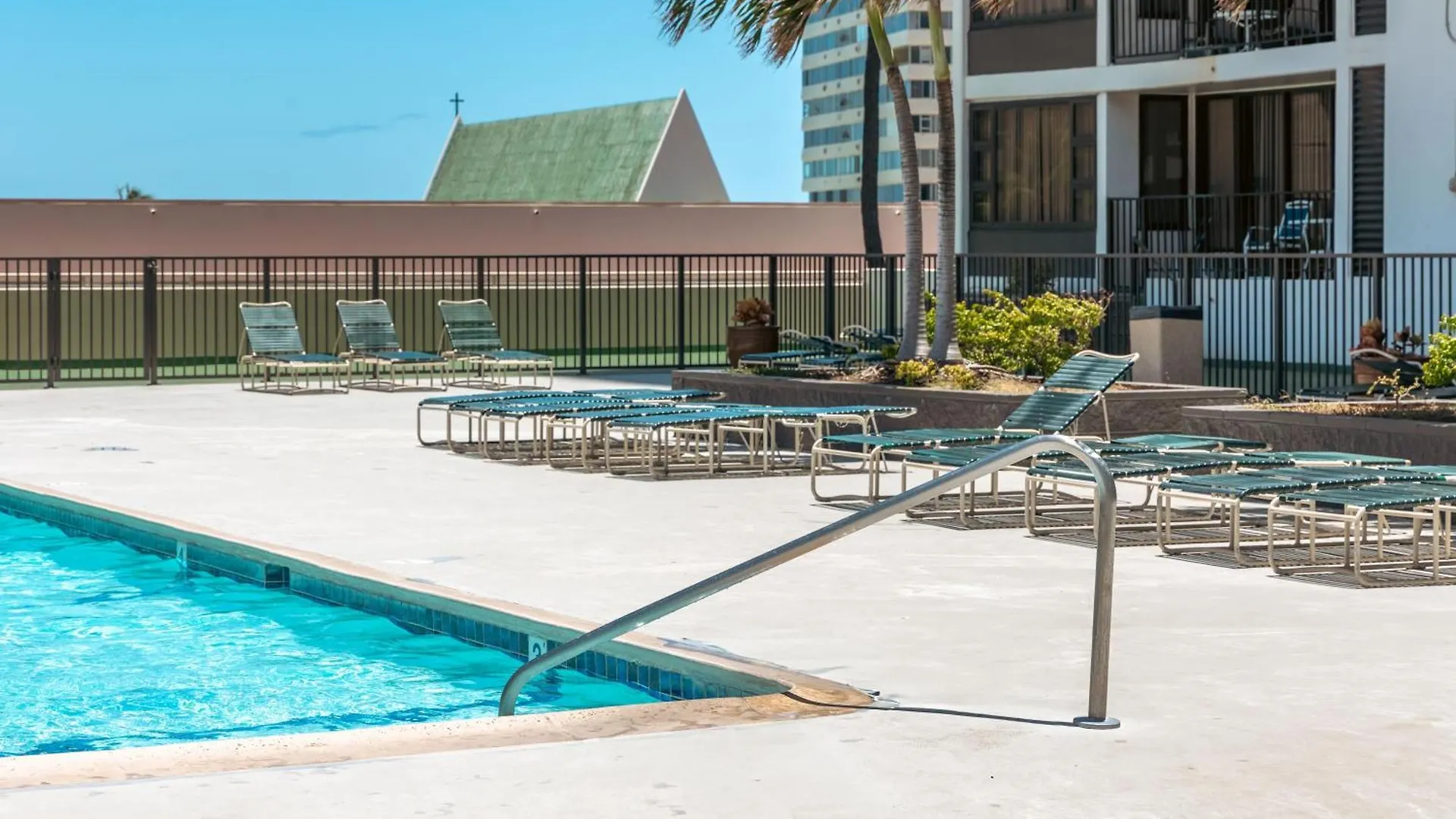 Ocean View Escape, Steps To Beach & Free Parking! Honolulu 0*,  United States