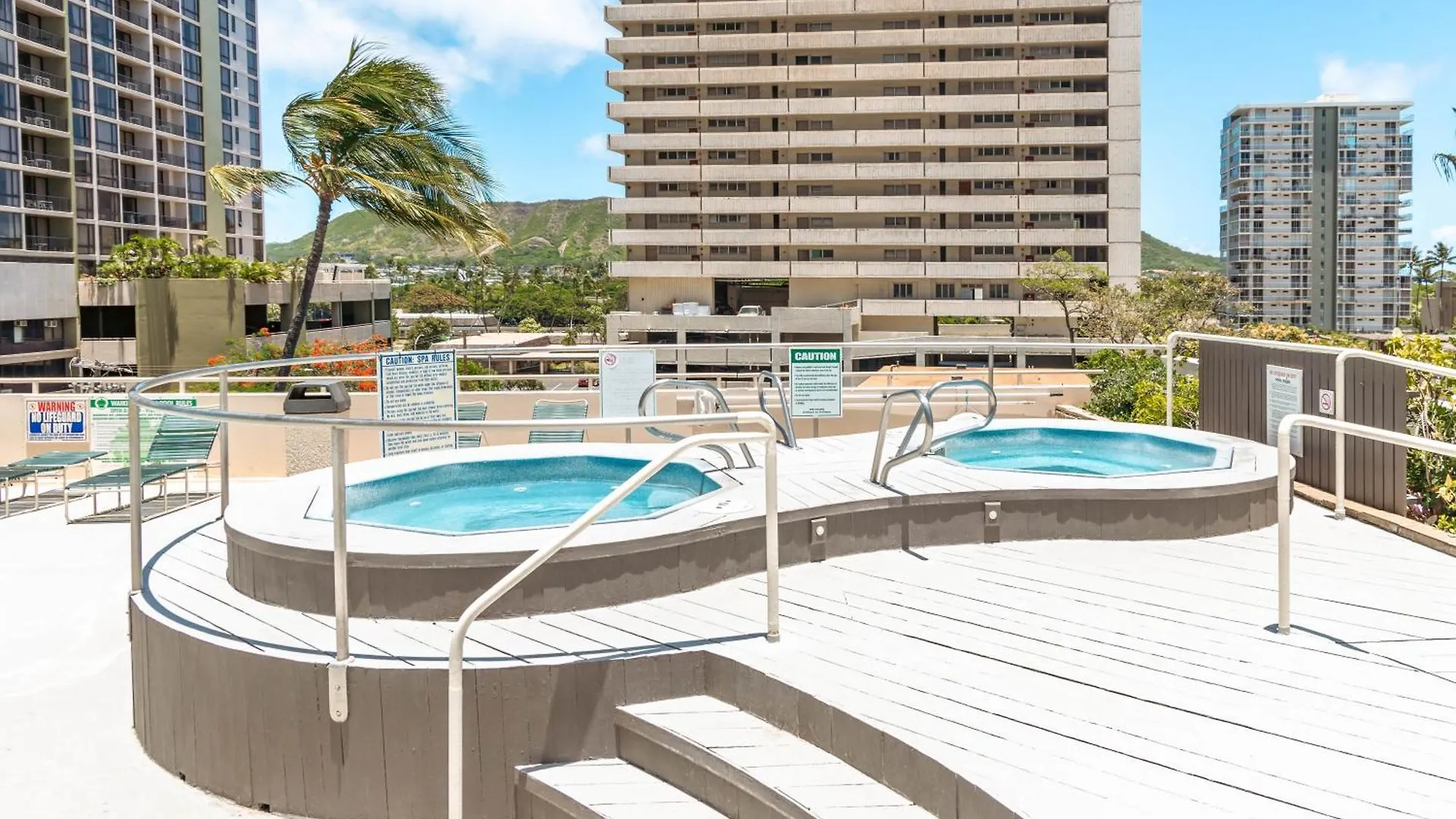 Apartment Ocean View Escape, Steps To Beach & Free Parking! Honolulu