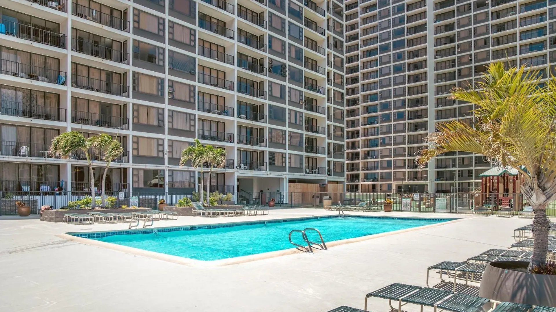 Ocean View Escape, Steps To Beach & Free Parking! Honolulu